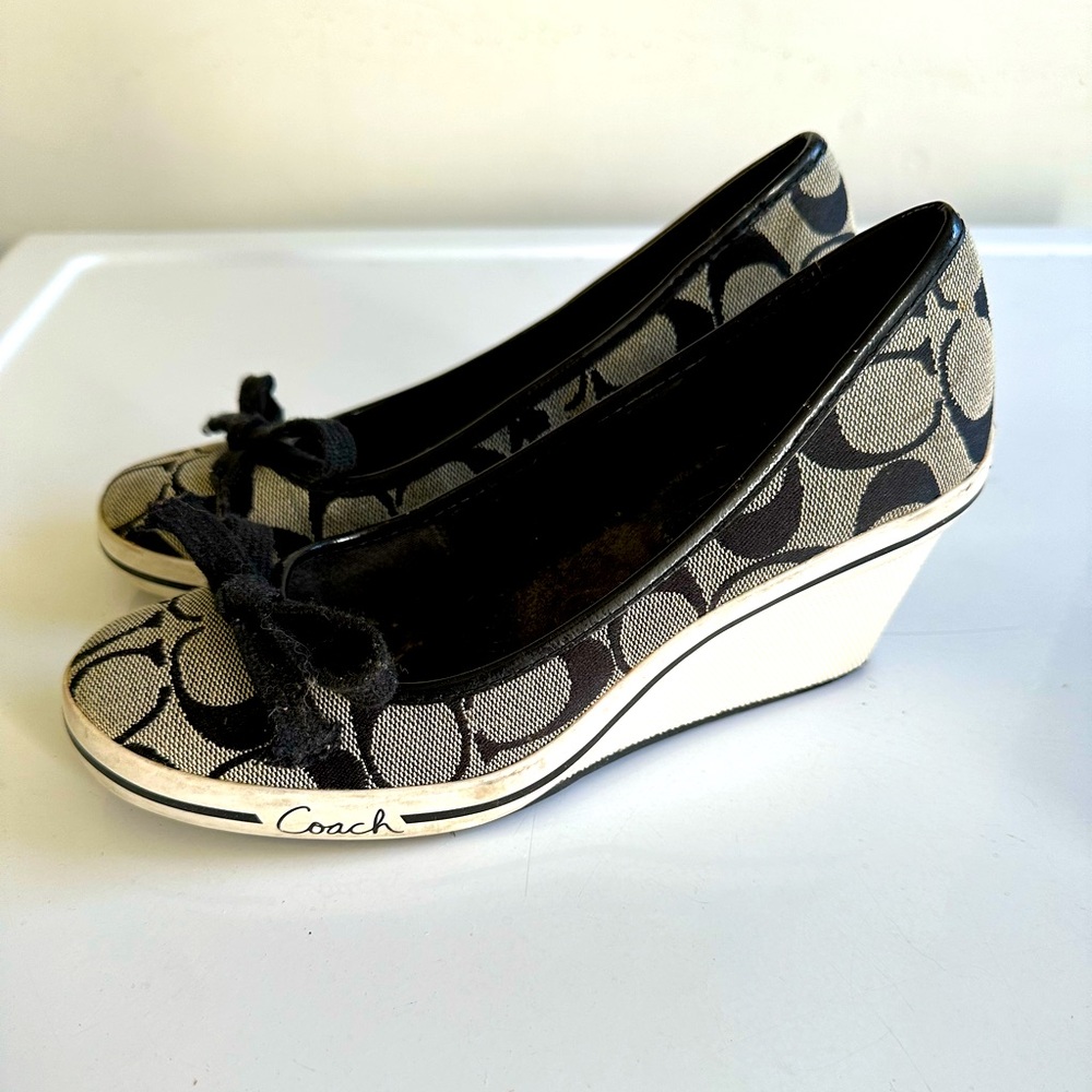 Coach Wedges